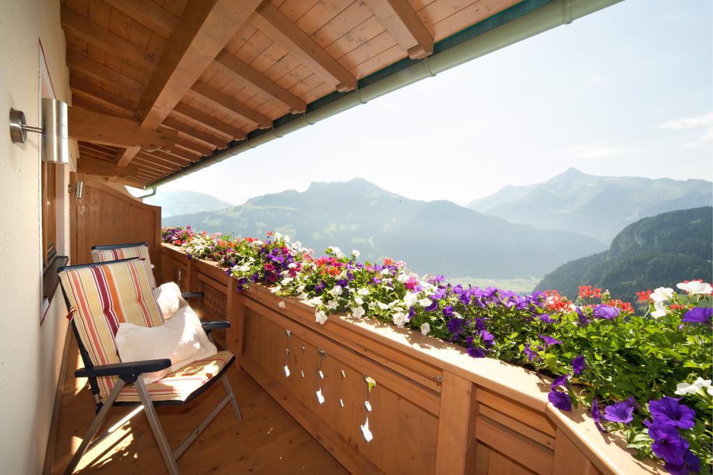 Hotel Gletscherblick Hippach Kültér fotó