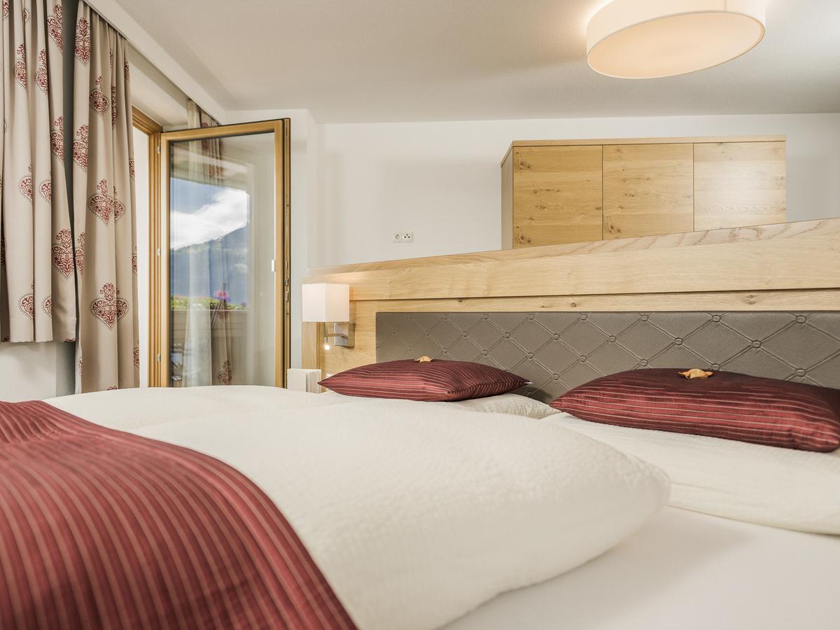 Hotel Gletscherblick Hippach Kültér fotó